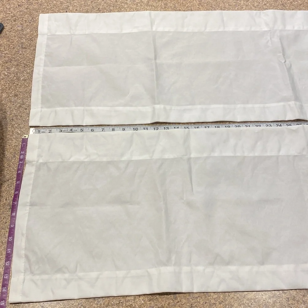 2 Room Essentials White Valances Curtains - Picture 5 of 17